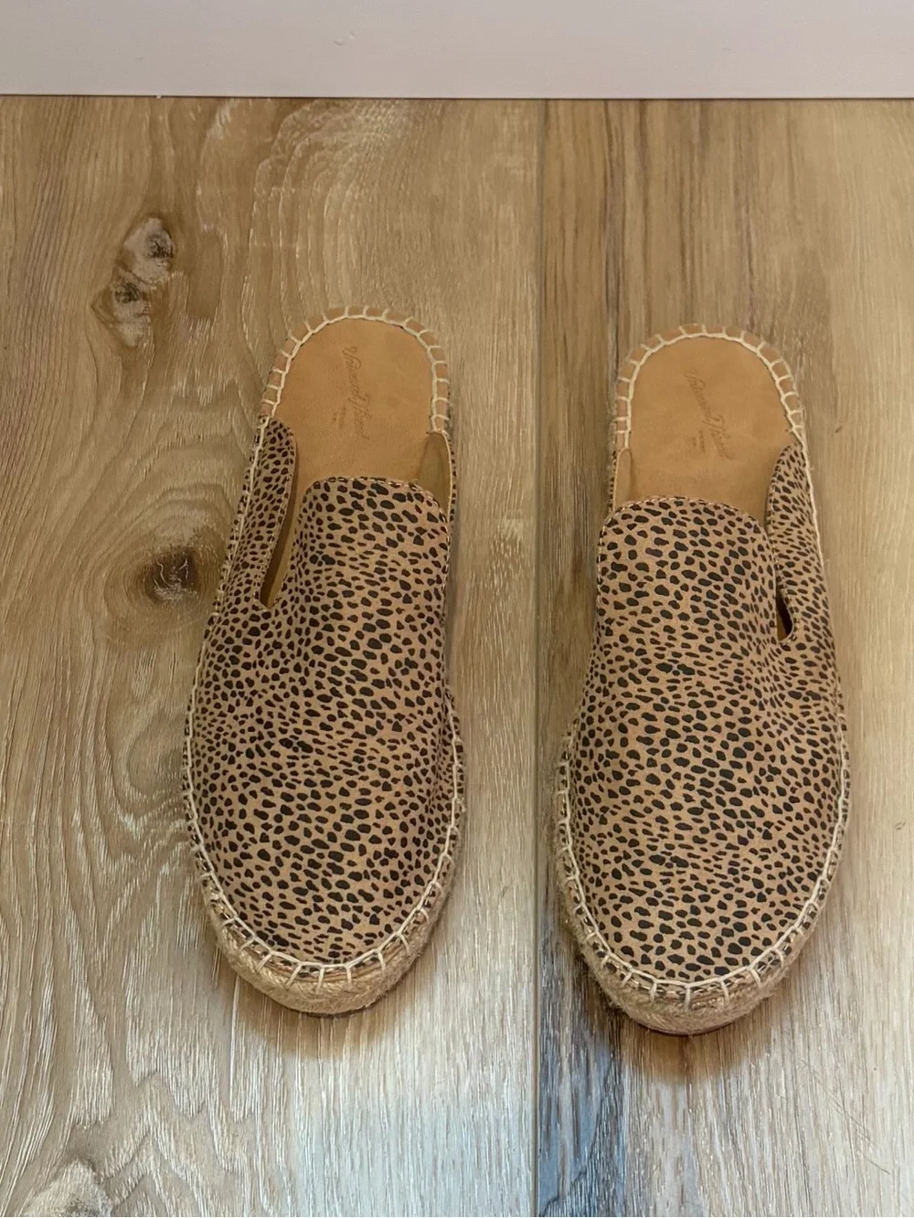 Universal Thread Cheetah Espadrille Mules Leopard Neutral Animal Print Size 9